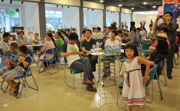 2012年深圳市服装纸样设计师交流盛会召开