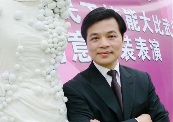 服装培训学院校长周世康