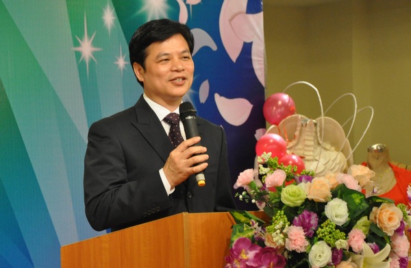 周世康院长在2012教师节颁奖仪式暨联欢会上讲话